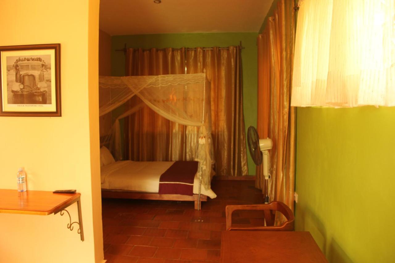 Saltek Forest Cottages Masindi 外观 照片