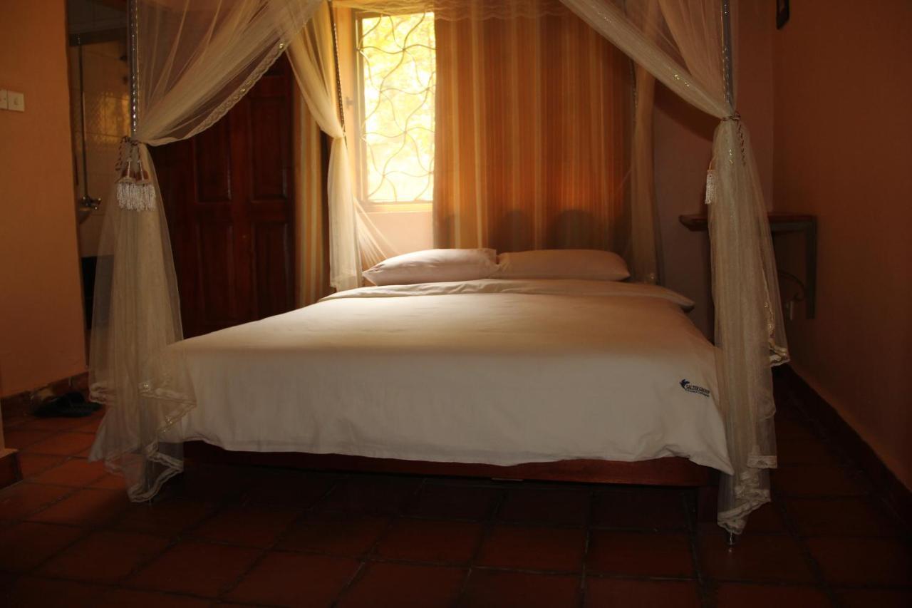 Saltek Forest Cottages Masindi 外观 照片